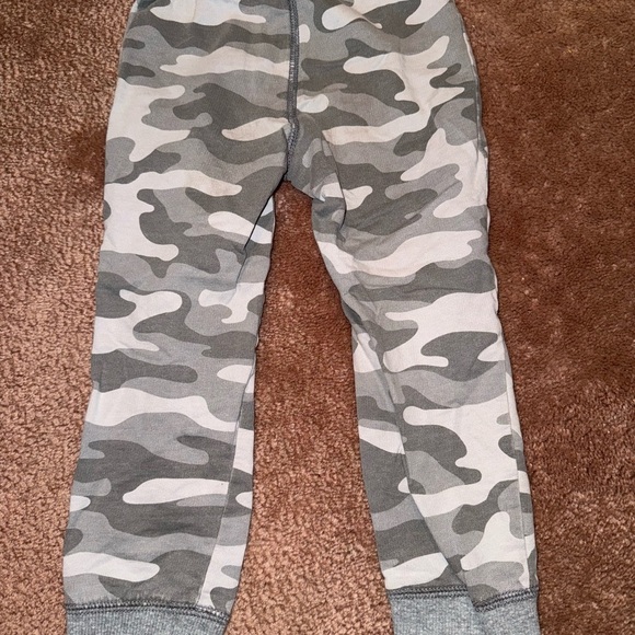 Carter's Gray Camo Kids Joggers - Picture 3 of 3